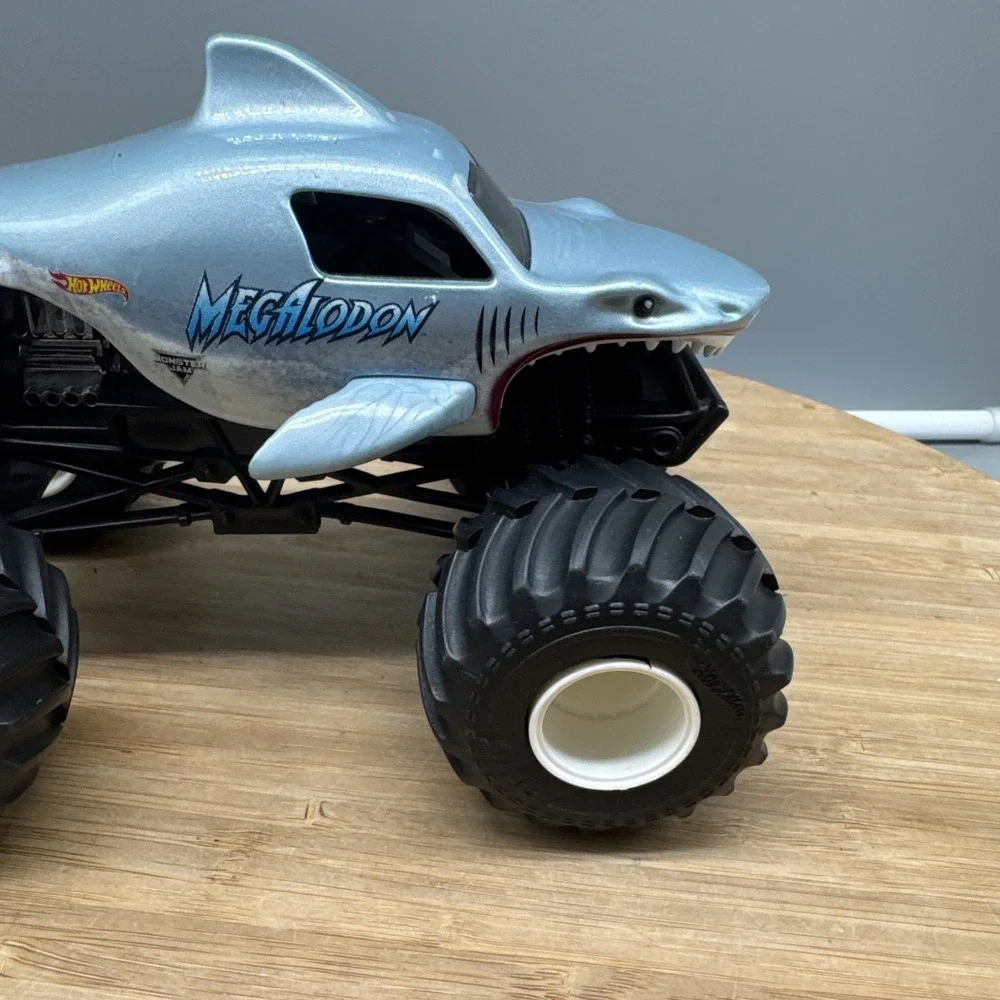 Hot Wheels mattel monster